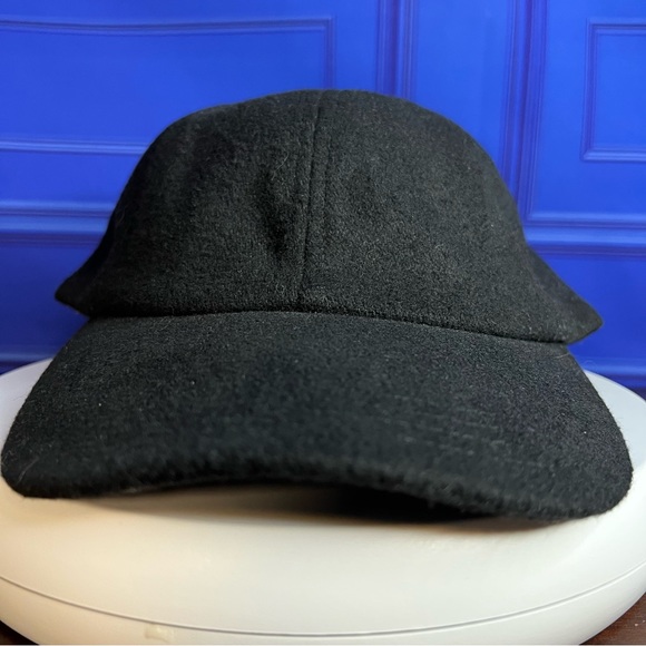 H&M black wool blend adjustable baseball cap - Picture 2 of 7